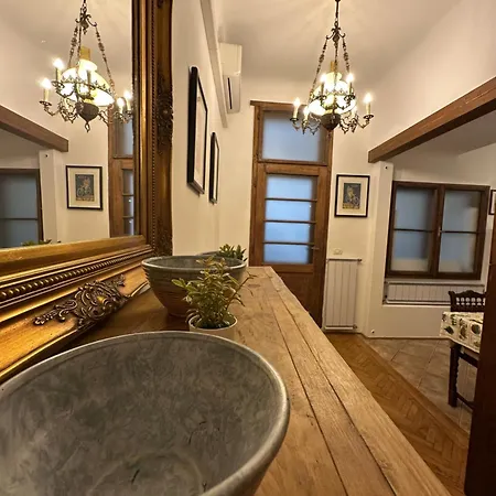 Vaci Bliss By Downtown With Free Parking *
